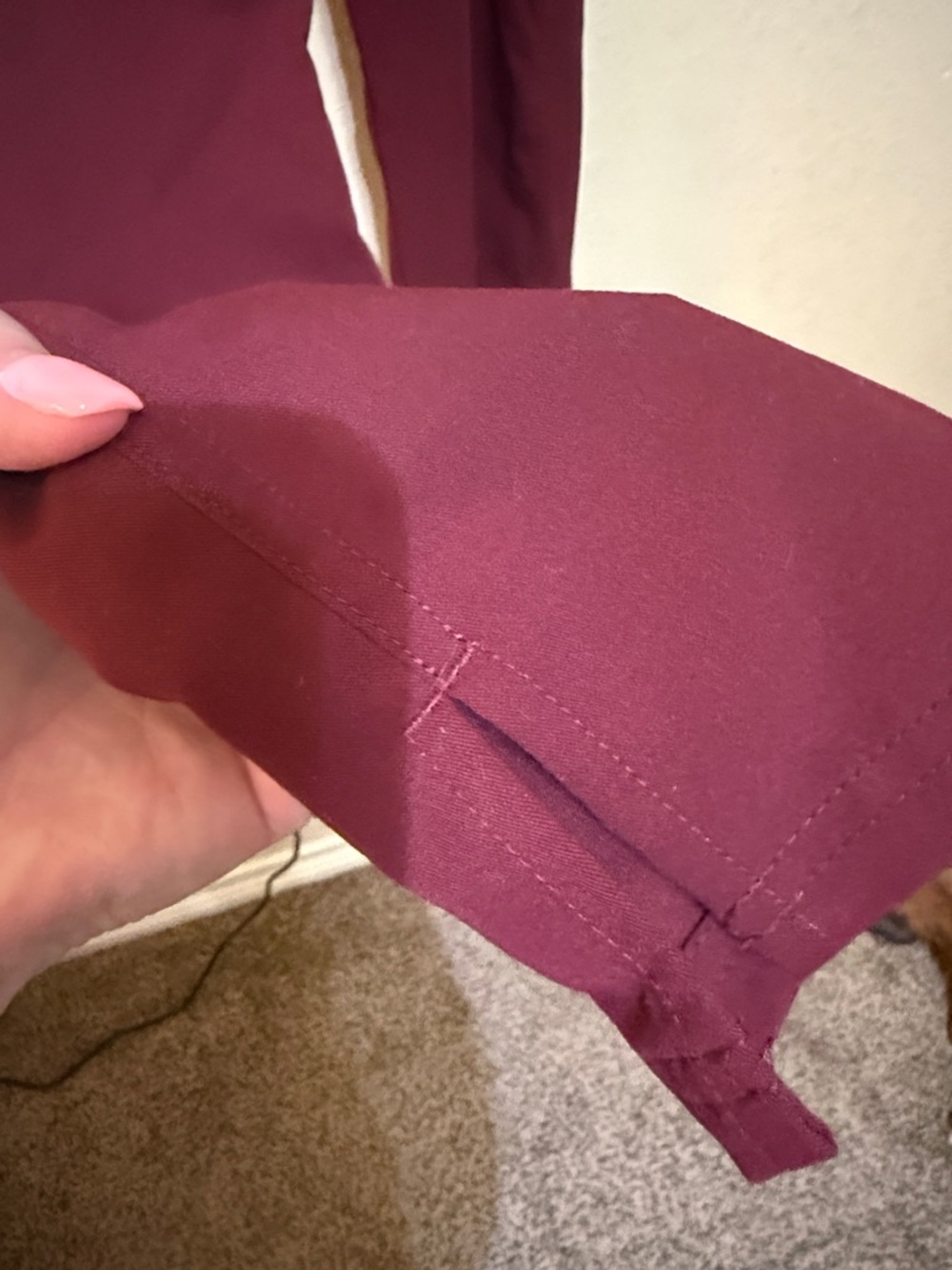 Figs Drawstring Cargo scrub pant in Burgundy with Gray Tie L/T - Picture 5 of 6